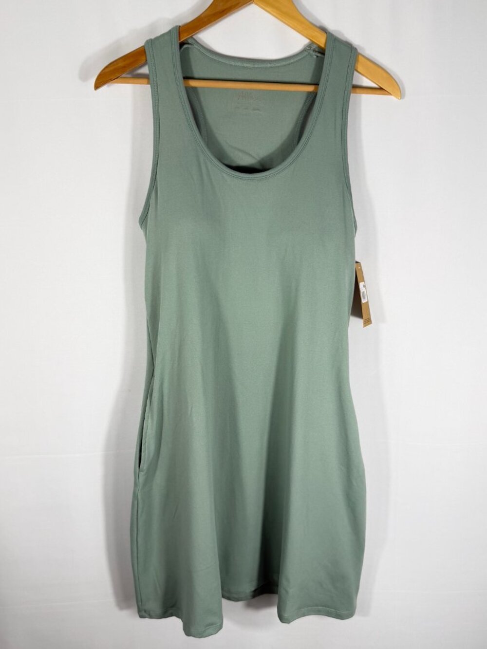 Eddie Bauer Margot Active Dress Green Medium NWT Women's Athletic Travel
